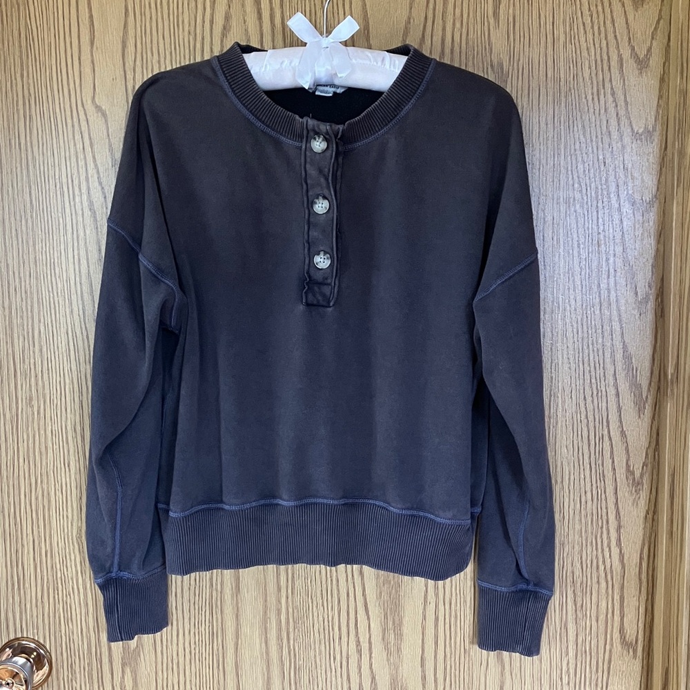 American Eagle Dark Charcoal Knit Top with Label